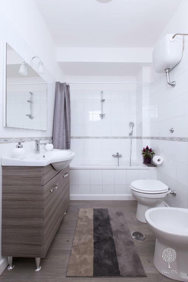 Domus Citri Bed & Breakfast Caserta Bagian luar foto